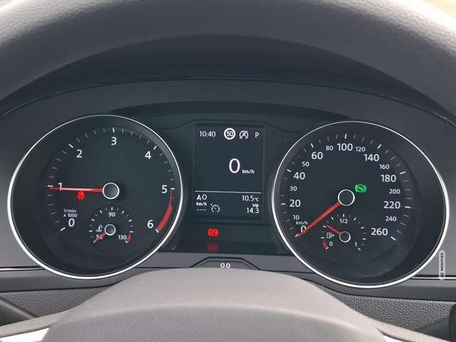 Volkswagen Passat Variant 2.0 TDI Conceptline DSG / NAVI / LED / SITZHEIZUNG
