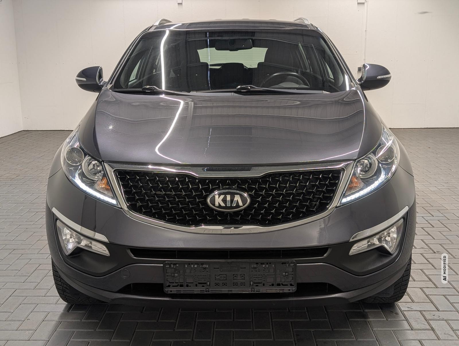 Kia Sportage Navi/Klimaaut/SHZ/PDC/Kam/AHK/GRA/17-LM
