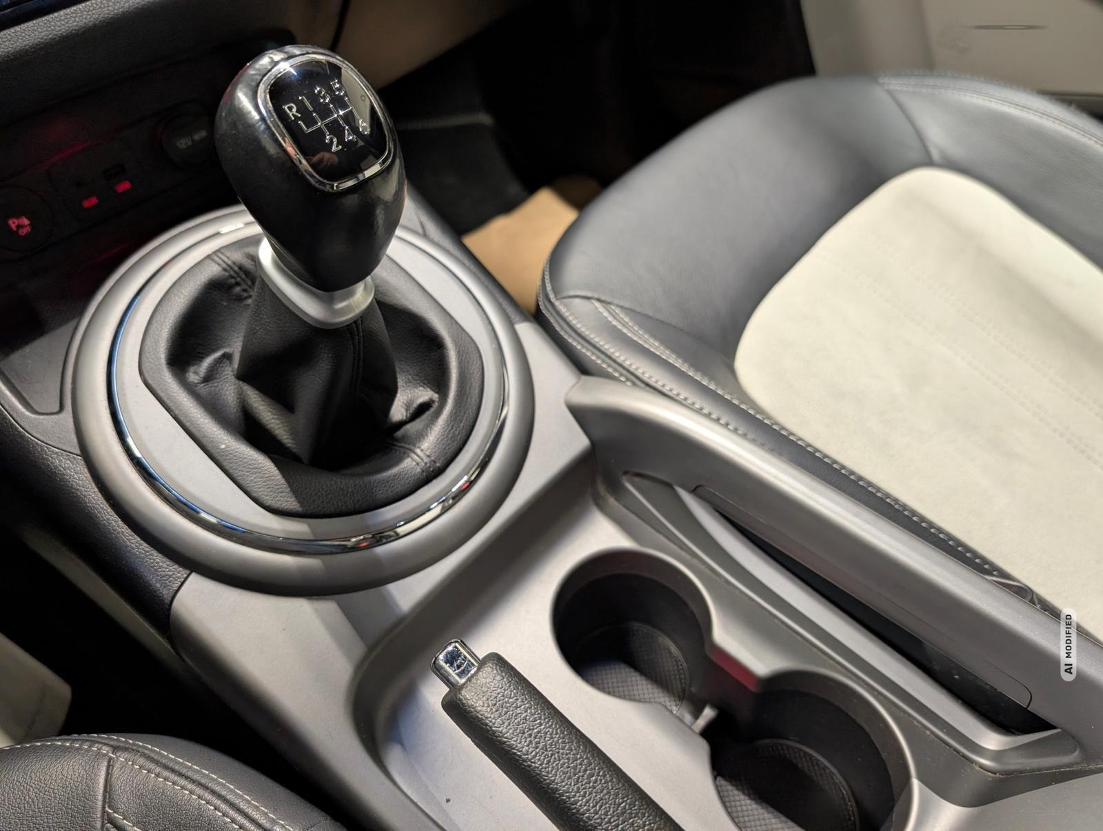 Kia Sportage Navi/Klimaaut/SHZ/PDC/Kam/AHK/GRA/17-LM