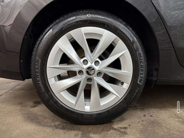 Skoda Octavia 2.0TDI Style LEDER NAVI LED SITZLÜFTUNG