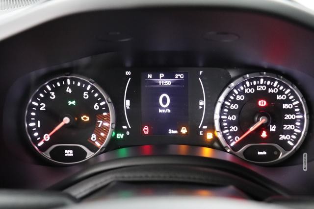 Jeep Renegade Longitude 1.5 T4 DCT7 e-Hybrid 96kW, Business-Paket, 2-Zonen-Klimaautom