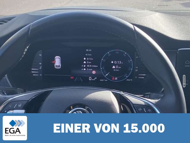 Skoda Octavia Combi 2.0 TDI STYLE AHK+PANORAMA+HEAD-UP