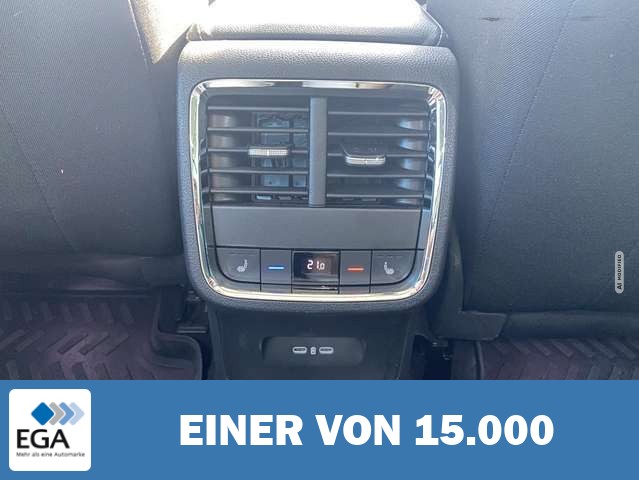 Skoda Octavia Combi 2.0 TDI STYLE AHK+PANORAMA+HEAD-UP