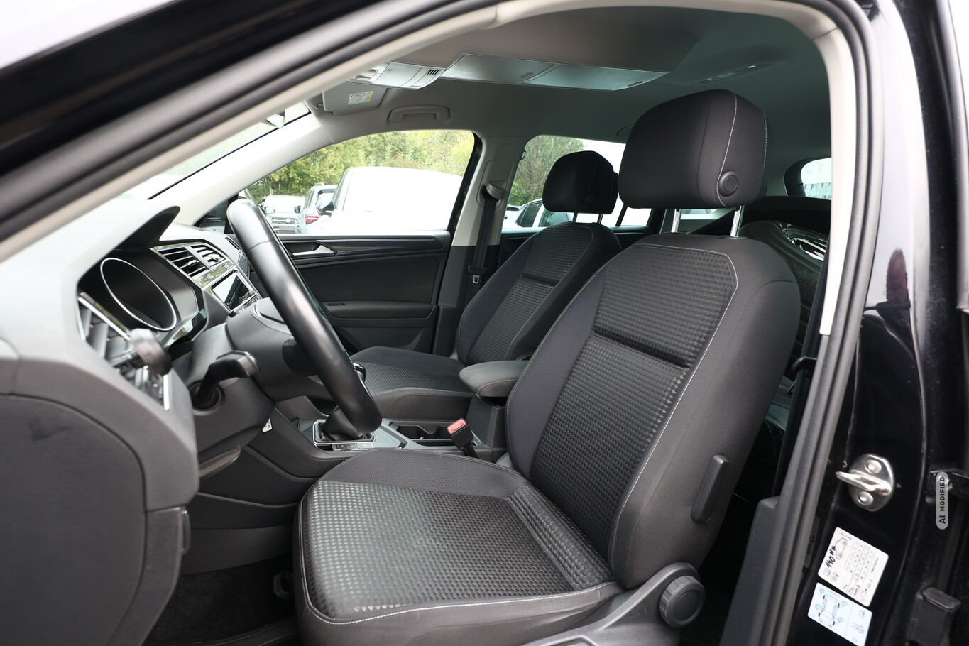 Volkswagen Tiguan 1.5 TSI 150 United LED PDC Nav LM17Z AppC