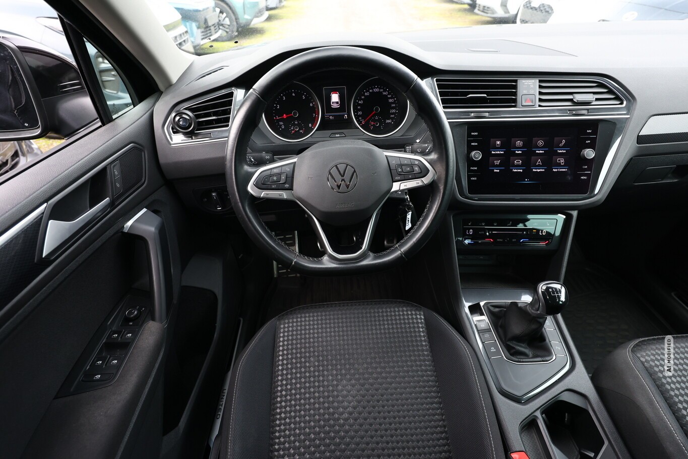 Volkswagen Tiguan 1.5 TSI 150 United LED PDC Nav LM17Z AppC