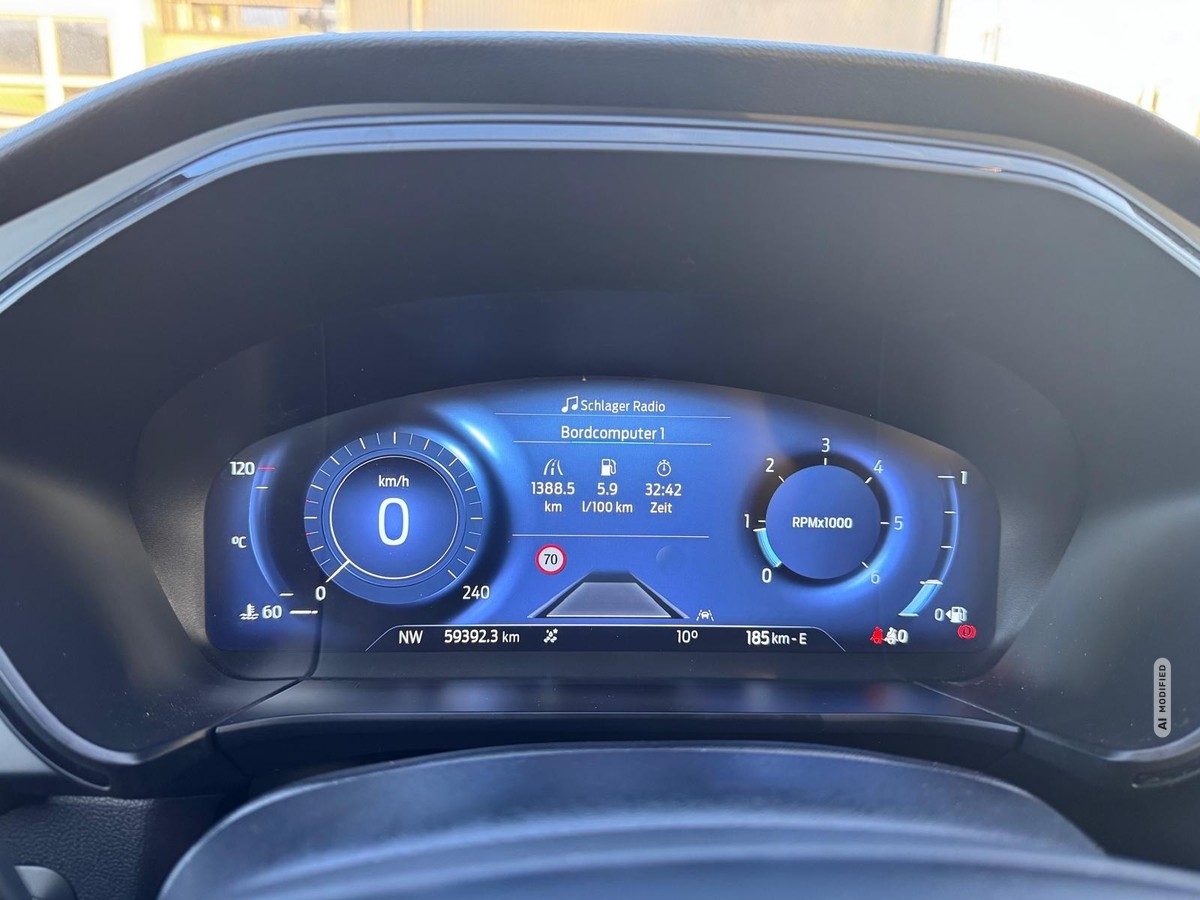 Ford Kuga 2.0 EcoBlue Hybrid ST-Line*AHK*