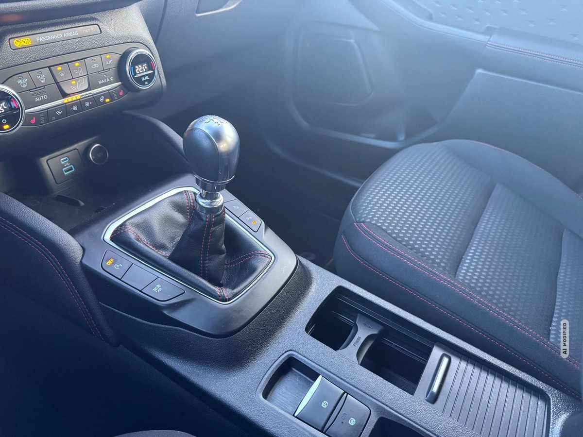 Ford Kuga 2.0 EcoBlue Hybrid ST-Line*AHK*