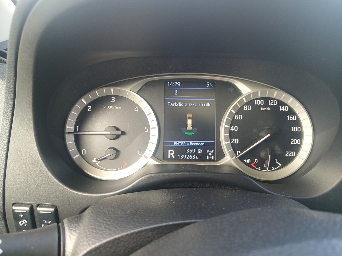 Nissan NP300 4x4 2.3 dCi Tekna Dubble Cab