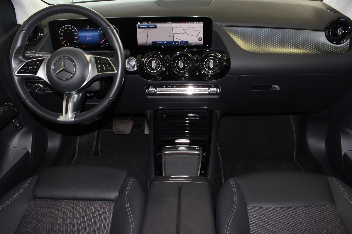 Mercedes-Benz B 180 LED LEDER NAVI