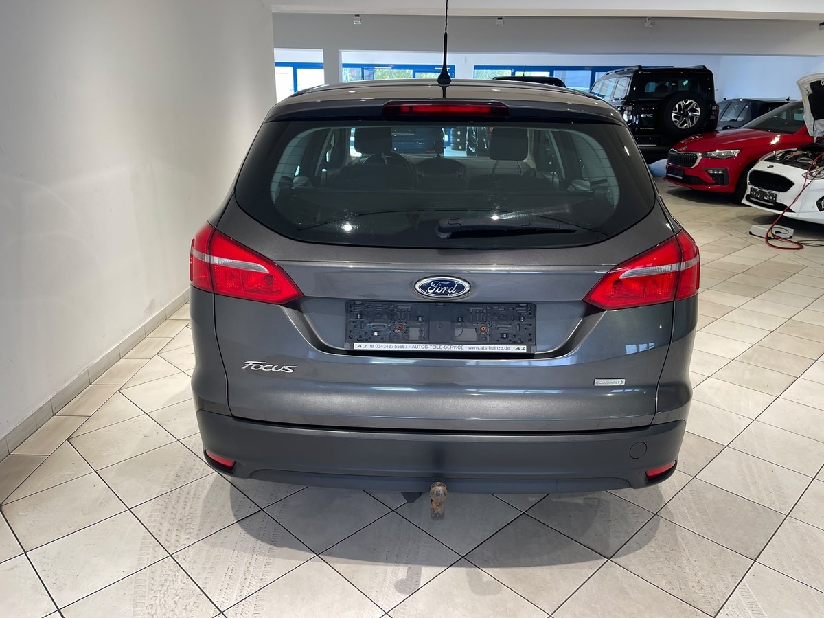 Ford Focus Turnier 1.0 EcoBoost Trend 6.Gang Tempomat AHK