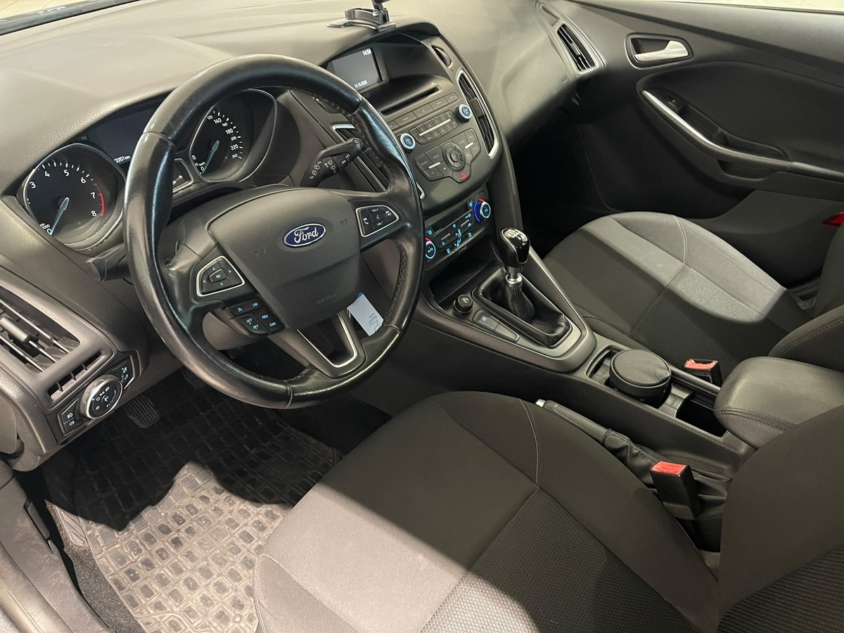 Ford Focus Turnier 1.0 EcoBoost Trend 6.Gang Tempomat AHK