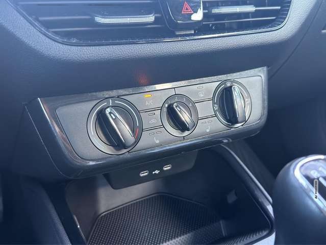 Skoda Fabia 1.0 Ambition KLIMA / SITZHEIZUNG / ALU