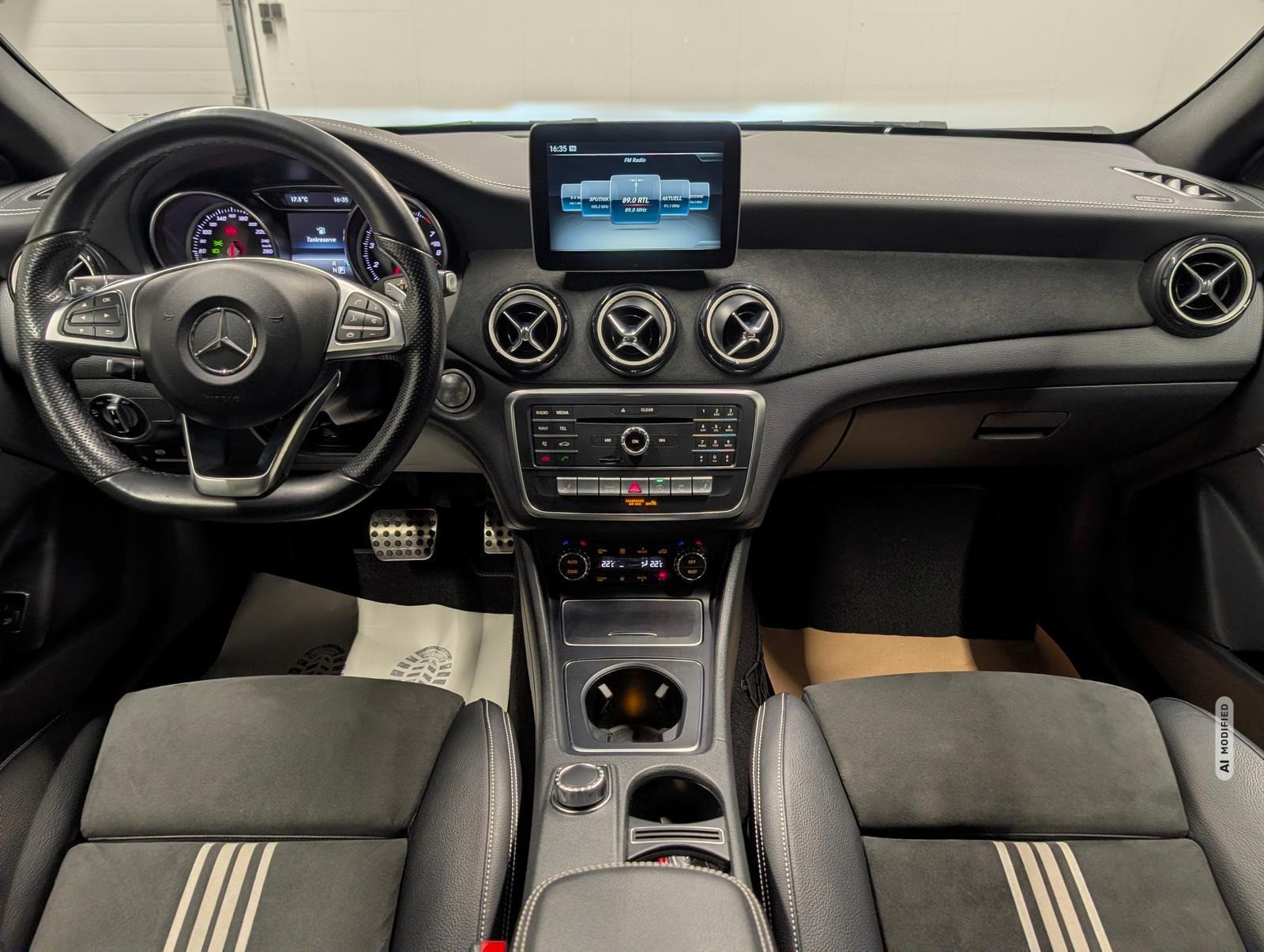 Mercedes-Benz CLA 250 Shooting Brake CLA 250 SB AMG-Line LED/Nav/Pano/SHZ/Kam