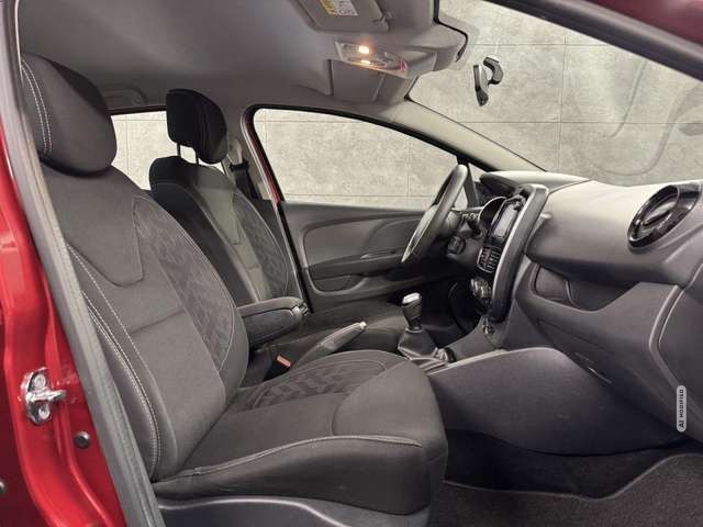 Renault Clio IV 1.2 Limited Navi*Tempo*PDC*Klima*Isofix
