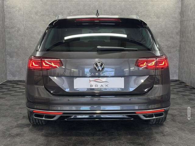 Volkswagen Passat 2.0 TDI R-Line Elegance DSG*Navi*LED*ACC*