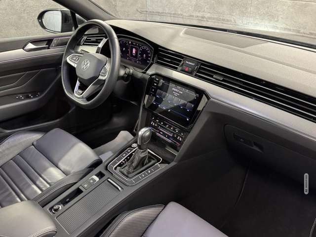 Volkswagen Passat 2.0 TDI R-Line Elegance DSG*Navi*LED*ACC*