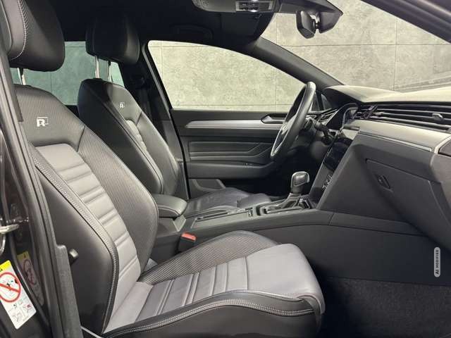 Volkswagen Passat 2.0 TDI R-Line Elegance DSG*Navi*LED*ACC*