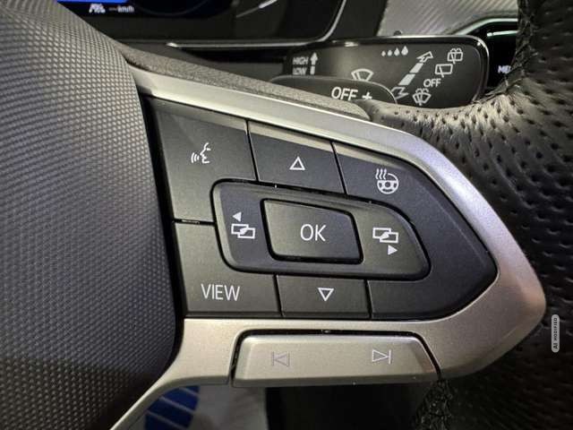 Volkswagen Passat 2.0 TDI R-Line Elegance DSG*Navi*LED*ACC*