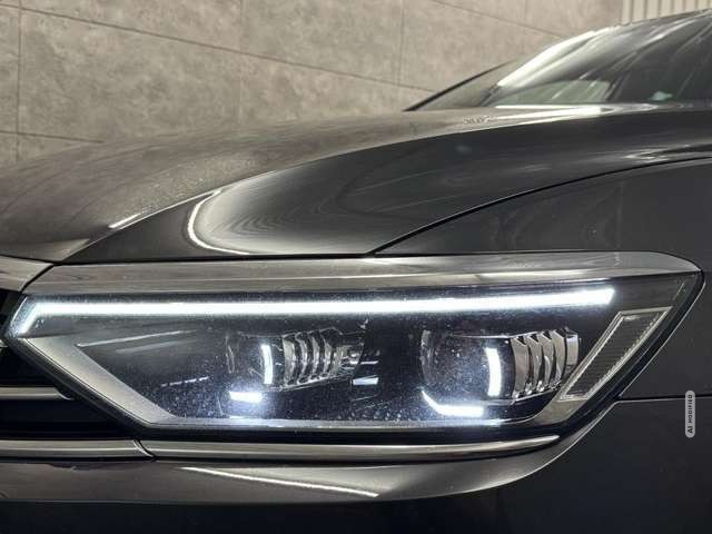 Volkswagen Passat 2.0 TDI R-Line Elegance DSG*Navi*LED*ACC*