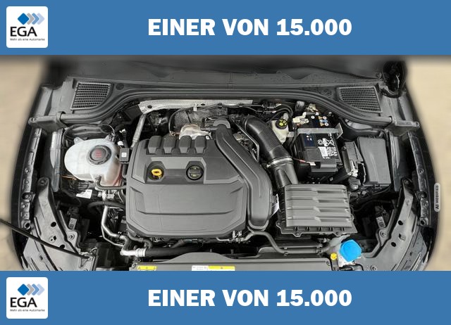 Volkswagen Golf 1.5 eTSI, DSG Style OPF Sitzh. Lenkr.hzb. Kamera ParkAssist SideAssist Ligh
