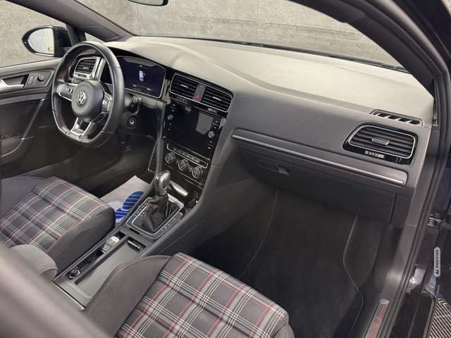 Volkswagen Golf VII GTI Performance DSG*Navi*LED*ACC*PDC*