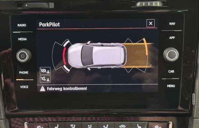 Volkswagen Golf VII GTI Performance DSG*Navi*LED*ACC*PDC*