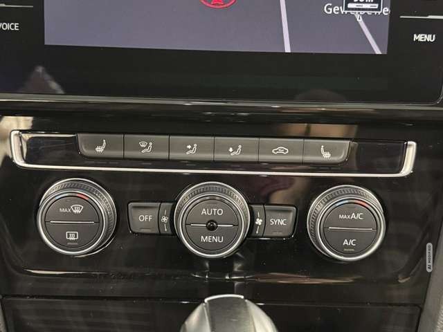 Volkswagen Golf VII GTI Performance DSG*Navi*LED*ACC*PDC*