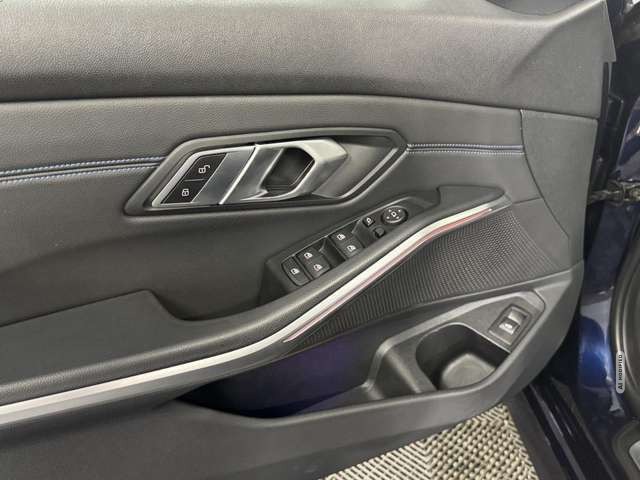 BMW 320 d M Sport Aut*Laser*Navi*HuD*Tempo*Kamera*