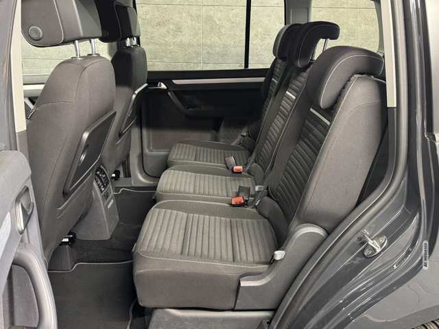 Volkswagen Touran 1.4 TSI Cup DSG*Navi*Bi-Xenon*Tempo*PDC*