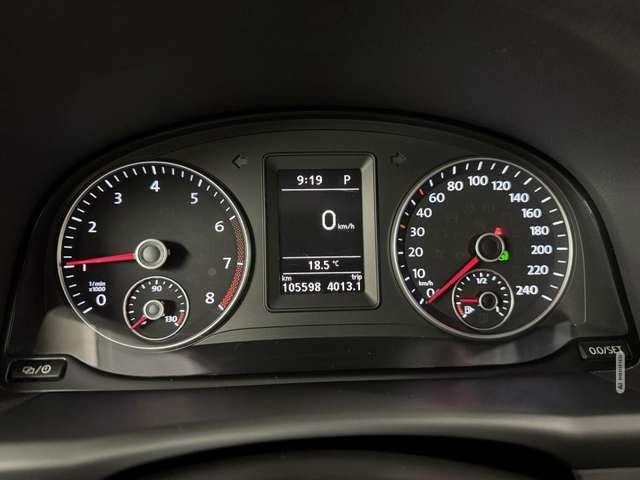 Volkswagen Touran 1.4 TSI Cup DSG*Navi*Bi-Xenon*Tempo*PDC*