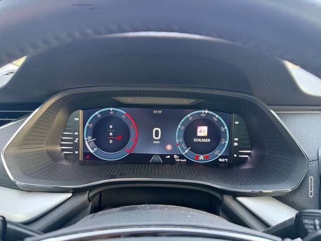Skoda Octavia Combi First Edition