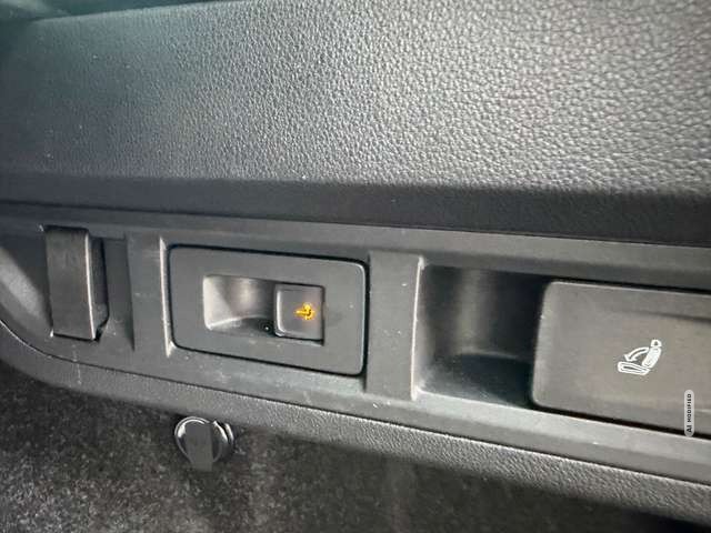 Skoda Octavia Combi First Edition