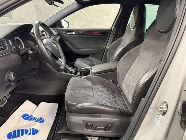 Skoda Superb Sportline 2.0 TDI Bi-Xenon*NAVI*AHK*TEMPO