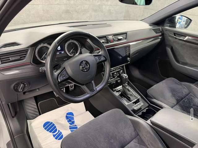 Skoda Superb Sportline 2.0 TDI Bi-Xenon*NAVI*AHK*TEMPO