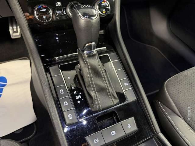 Skoda Superb Sportline 2.0 TDI Bi-Xenon*NAVI*AHK*TEMPO