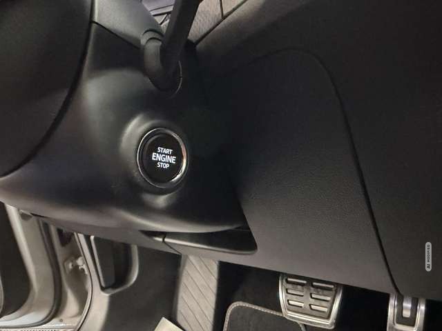 Skoda Superb Sportline 2.0 TDI Bi-Xenon*NAVI*AHK*TEMPO