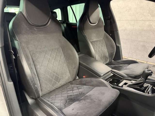 Skoda Superb Sportline 2.0 TDI Bi-Xenon*NAVI*AHK*TEMPO