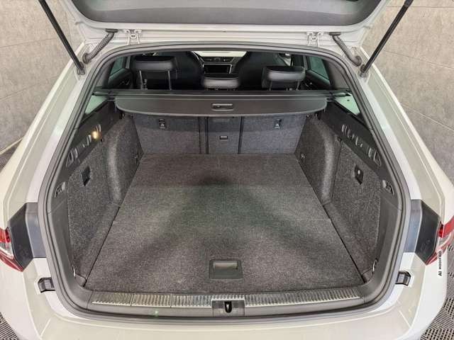 Skoda Superb Sportline 2.0 TDI Bi-Xenon*NAVI*AHK*TEMPO