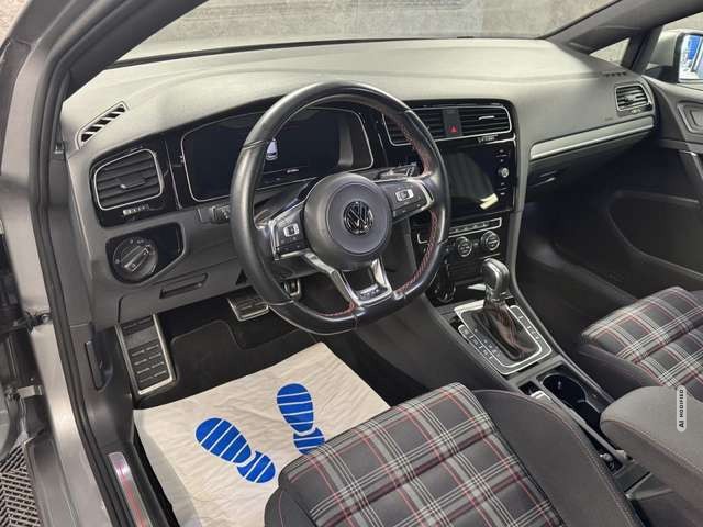 Volkswagen Golf VII GTI Performance DSG*Navi*LED*ACC*Kamera