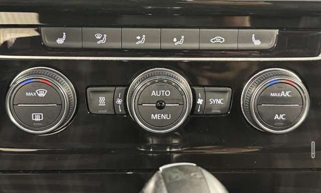 Volkswagen Golf VII GTI Performance DSG*Navi*LED*ACC*Kamera