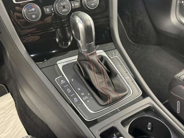 Volkswagen Golf VII GTI Performance DSG*Navi*LED*ACC*Kamera