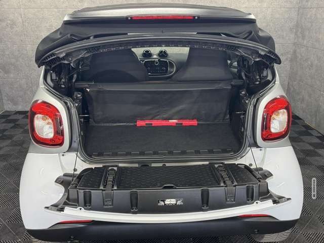 Smart ForTwo 1.0 cabrio Basis Tempomat*SHZ*Alu*Klima*