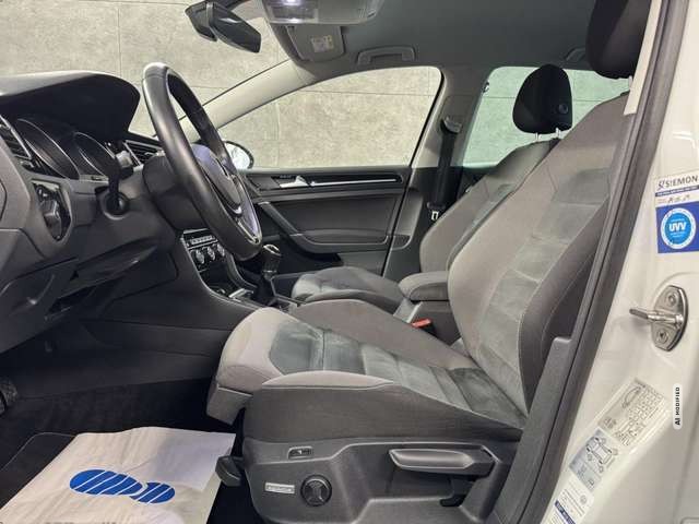 Volkswagen Golf VII Highline R-Line Navi*LED*ACC*PDC*Keyles