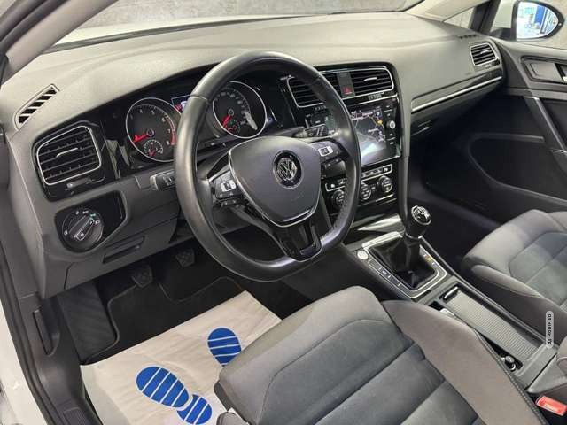 Volkswagen Golf VII Highline R-Line Navi*LED*ACC*PDC*Keyles