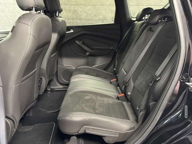 Ford Kuga 2.0 TDCi ST-Line AWD Aut*Navi*Bi-Xenon*AHK