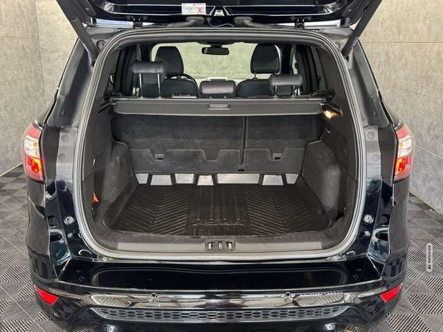 Ford Kuga 2.0 TDCi ST-Line AWD Aut*Navi*Bi-Xenon*AHK
