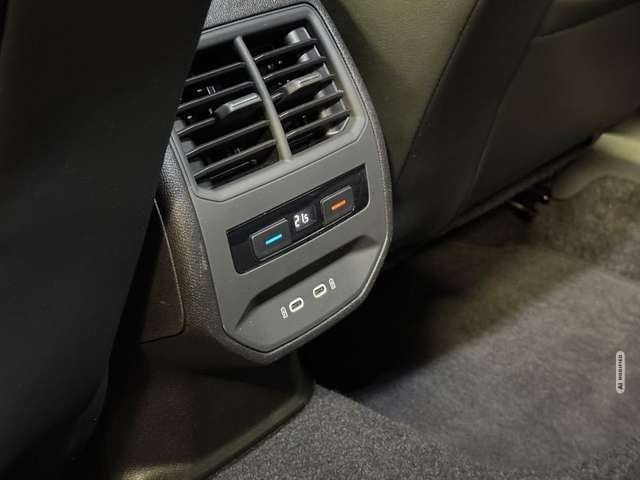 Seat Leon Sportstourer FR 2.0 TDI DSG*Navi*LED*ACC
