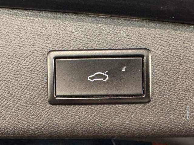 Seat Leon Sportstourer FR 2.0 TDI DSG*Navi*LED*ACC