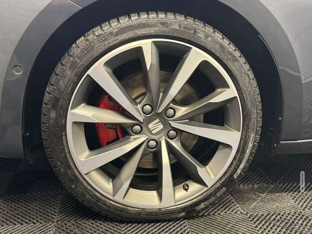 Seat Leon Sportstourer FR 2.0 TDI DSG*Navi*LED*ACC