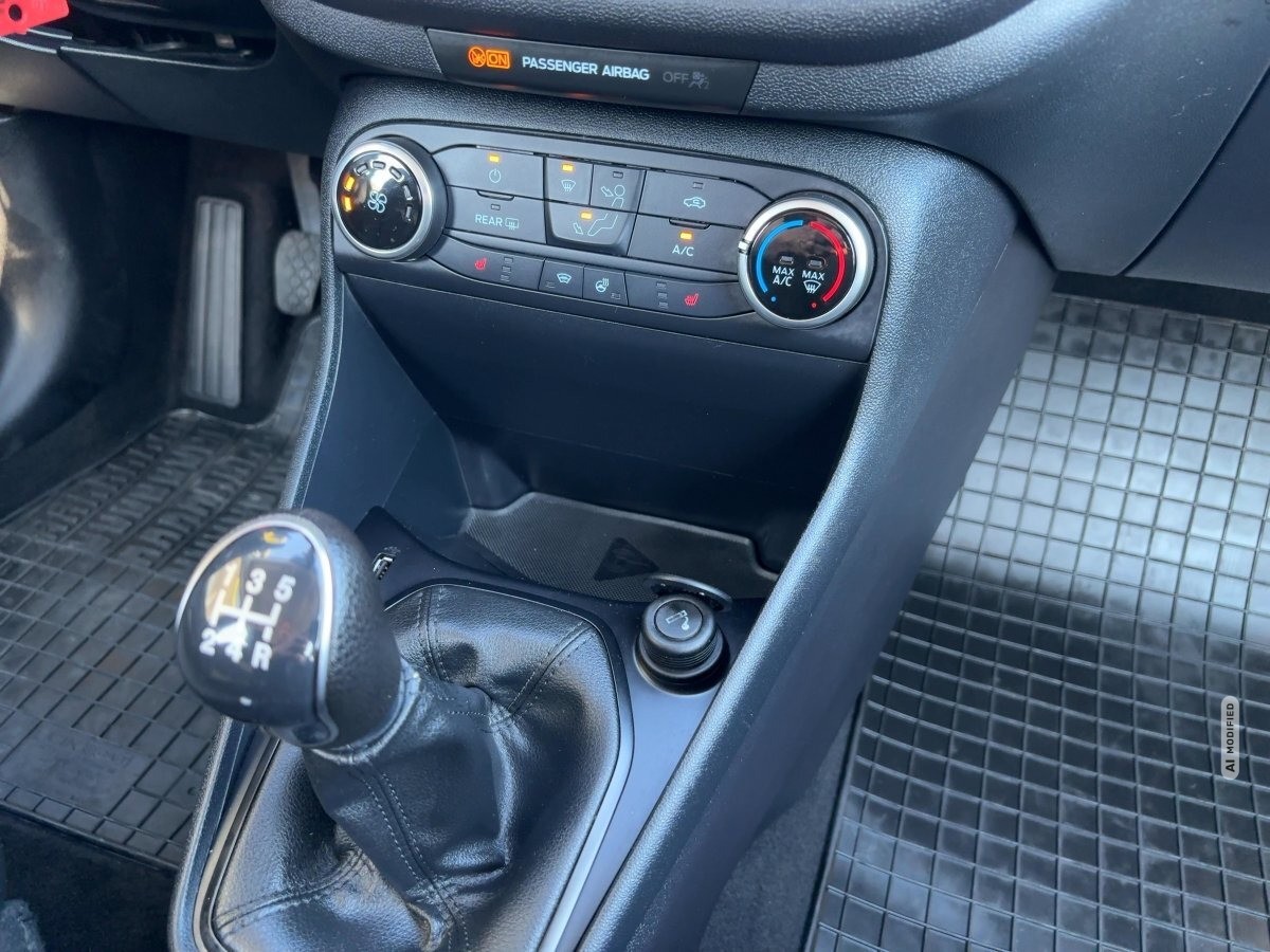 Ford Fiesta 1.1  Cool & Connect LED,SHZ,Winterp.,PDC